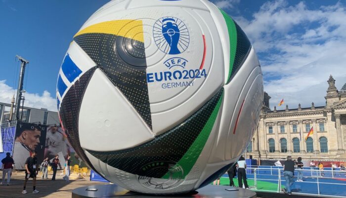 Fussballliebe, bola resmi Piala Eropa 2024