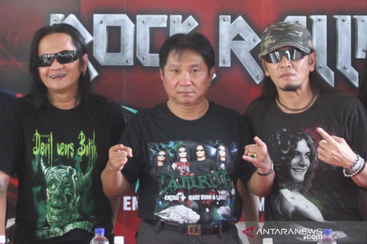 Histori rock Indonesia, kiprah sang “Dewa Rock”