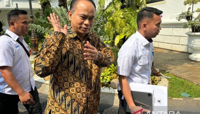 Menkominfo sebut penyerang PDN minta tebusan 8 jt dolar Negeri Paman Sam