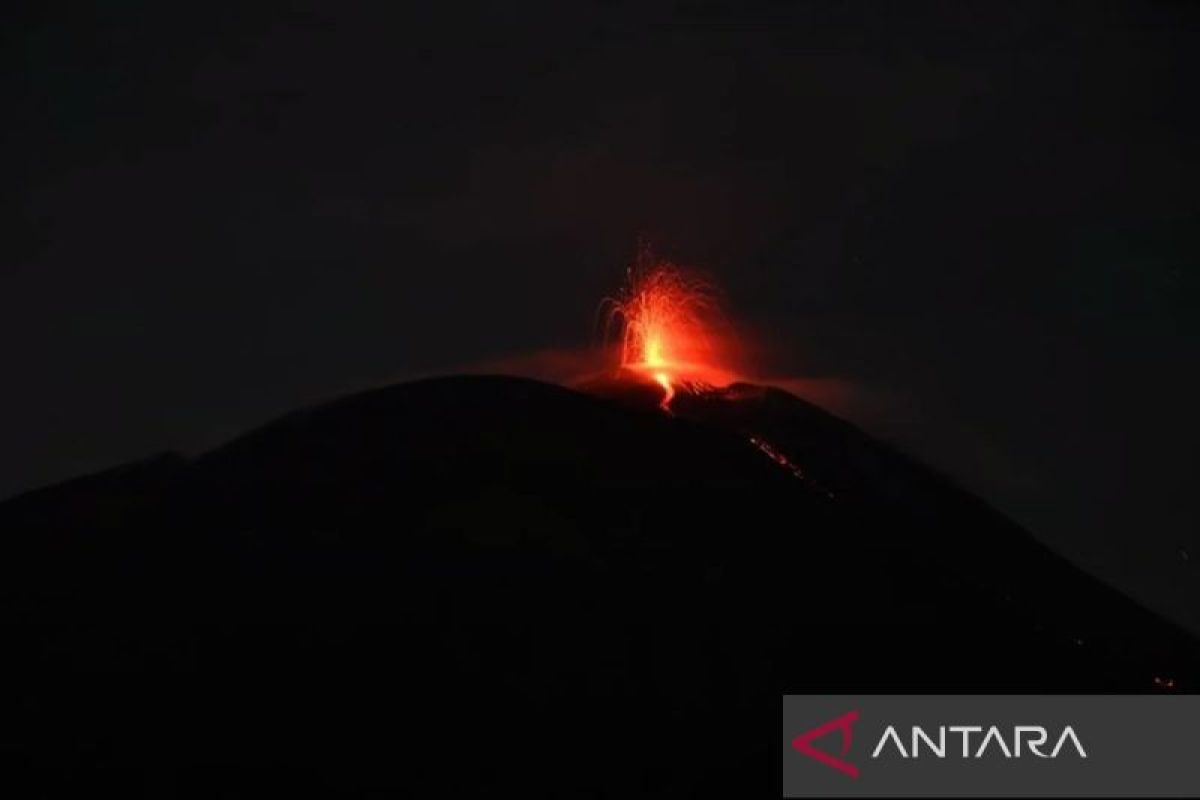 Kawah utama Taal ke Filipina alami erupsi freatik